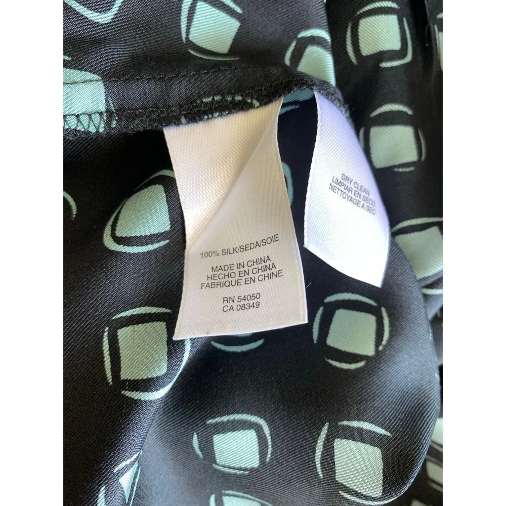 Women Shirt JONES NEWYORK Black Blue Geometric Print Silk Blouse Long Sleeve Top - Picture 7 of 7